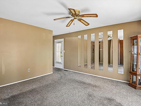 4th image of 582 Nolview Ct