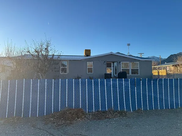 22 Prospect Ave, Round Mountain, NV 89045