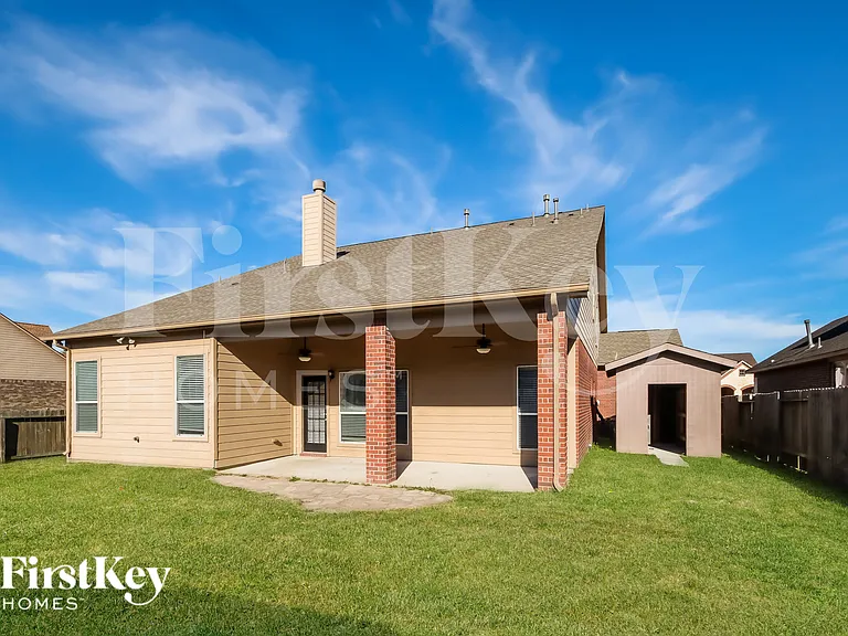 21630 Hansom Dr — Photo 15