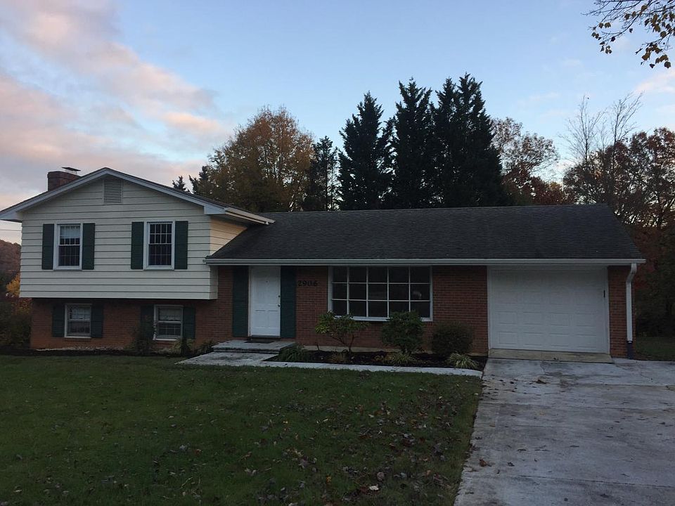 1st image of 2906 Glenmont Dr