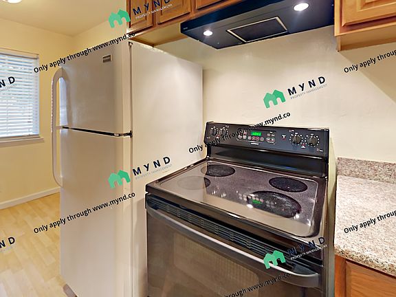 5th image of 351 N 8th St APT 6