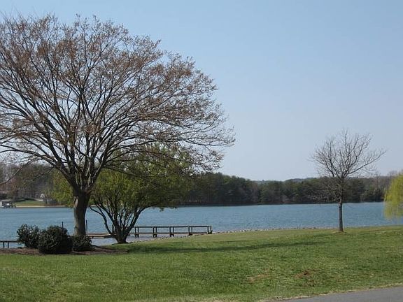 Beautiful views and grounds