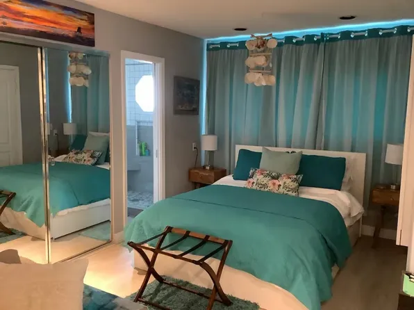 6209 Seashore Dr, Newport Beach, CA 92663