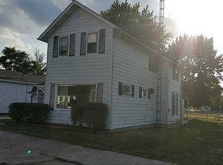 113 N Main St, Bradner, OH 43406