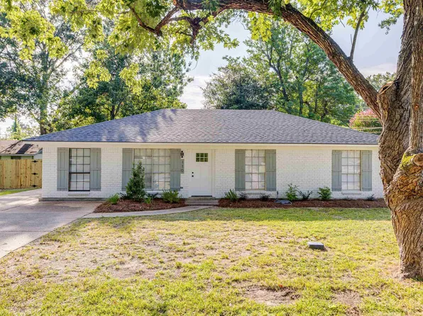 110 Holly Ridge Dr, Monroe, LA 71203