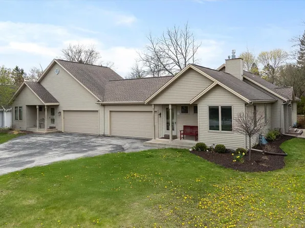 W68N159 Evergreen BOULEVARD, Cedarburg, WI 53012