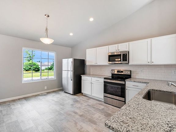 5th image of 6250 Sage Ct