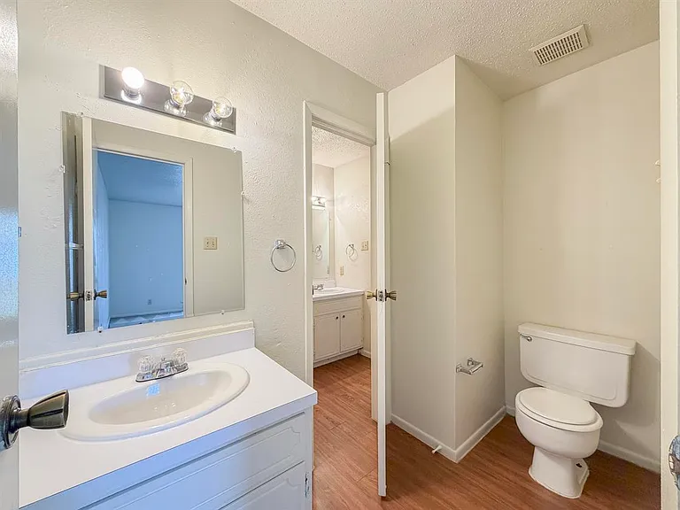 3705 Ivanhoe Dr — Photo 14
