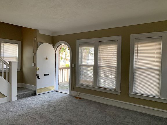 2nd image of 14802 Crescentwood Ave