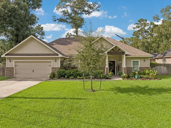 23515 Creek Wood Dr, Spring, TX 77389
