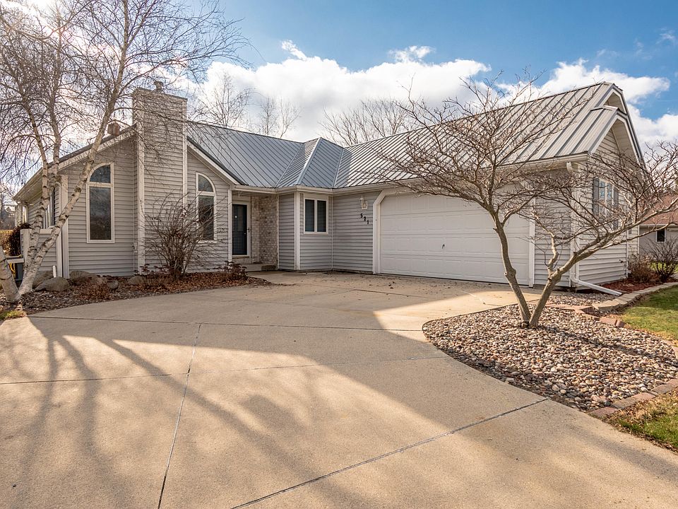 1st image of 521 Redwing Ct