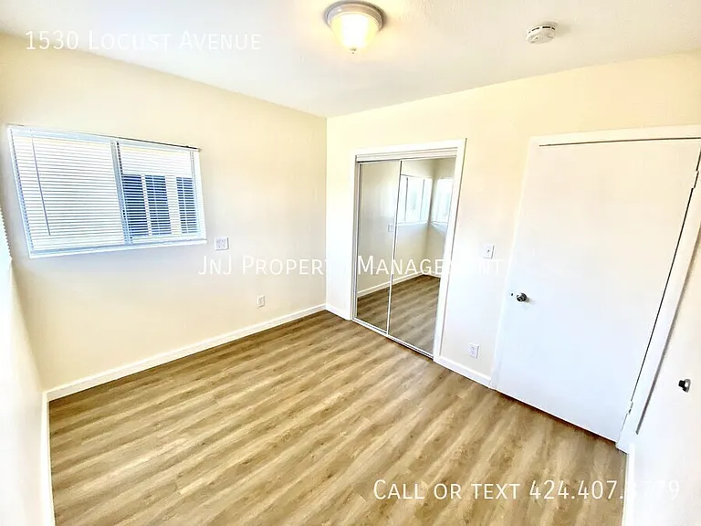 1530 Locust Ave — Photo 12