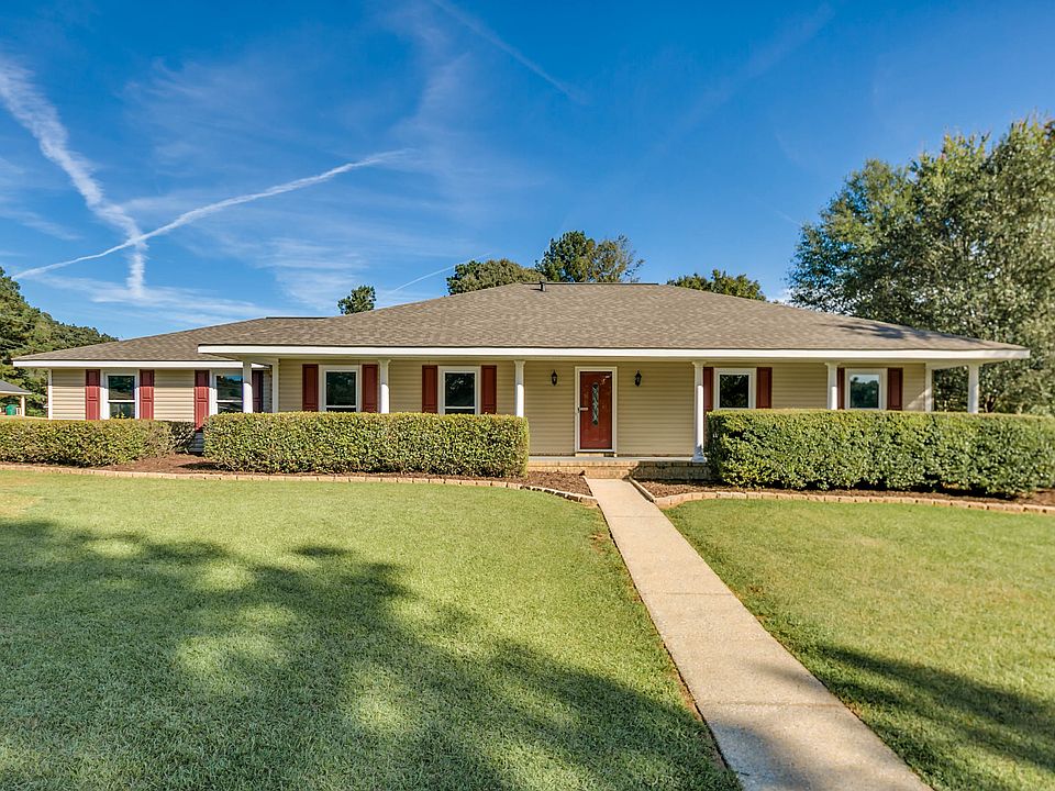 1st image of 319 Countrywood Dr