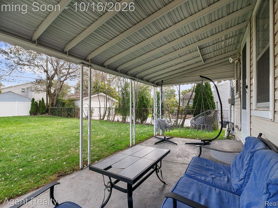 2924 Paxton St, photo 29