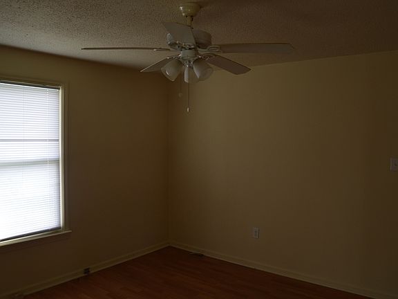 3rd image of 208 Wilson St #1
