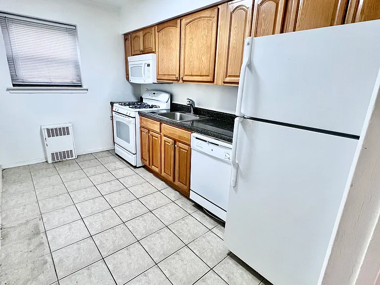 3608 Bell Blvd #A2 — Photo 8