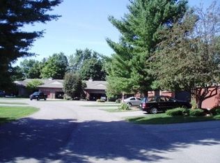 525 Spring Lane Dr, Holland, MI 49423