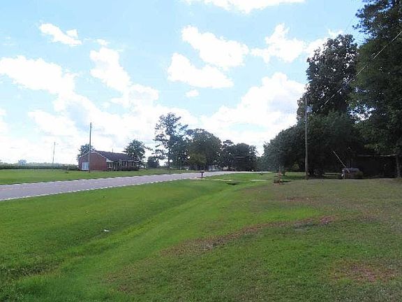 3rd image of 406 School Rd