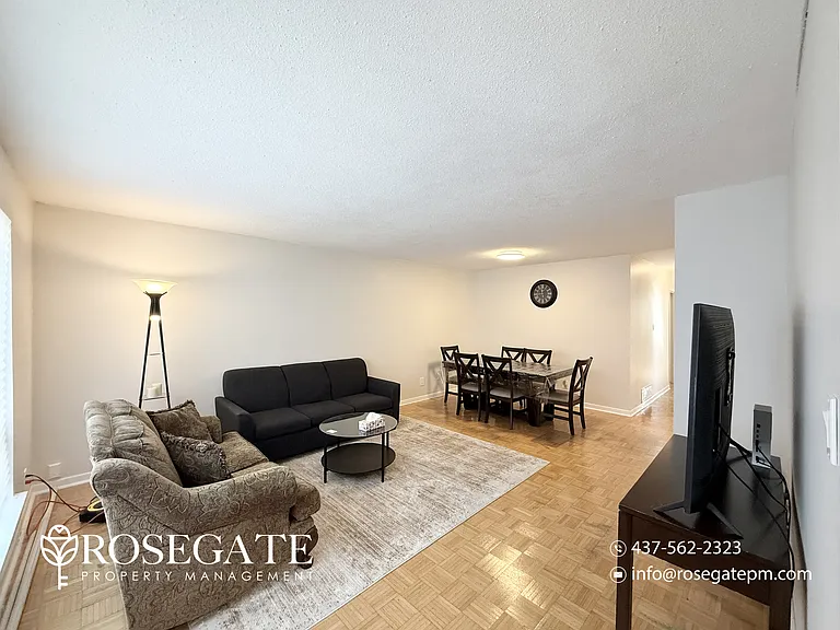 7 Gemshaw Cres #1 — Photo 8
