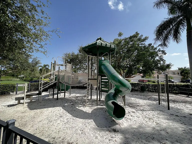 4210 Key Lime Blvd — Photo 61