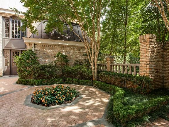 2nd image of 17340 Club Hill Dr