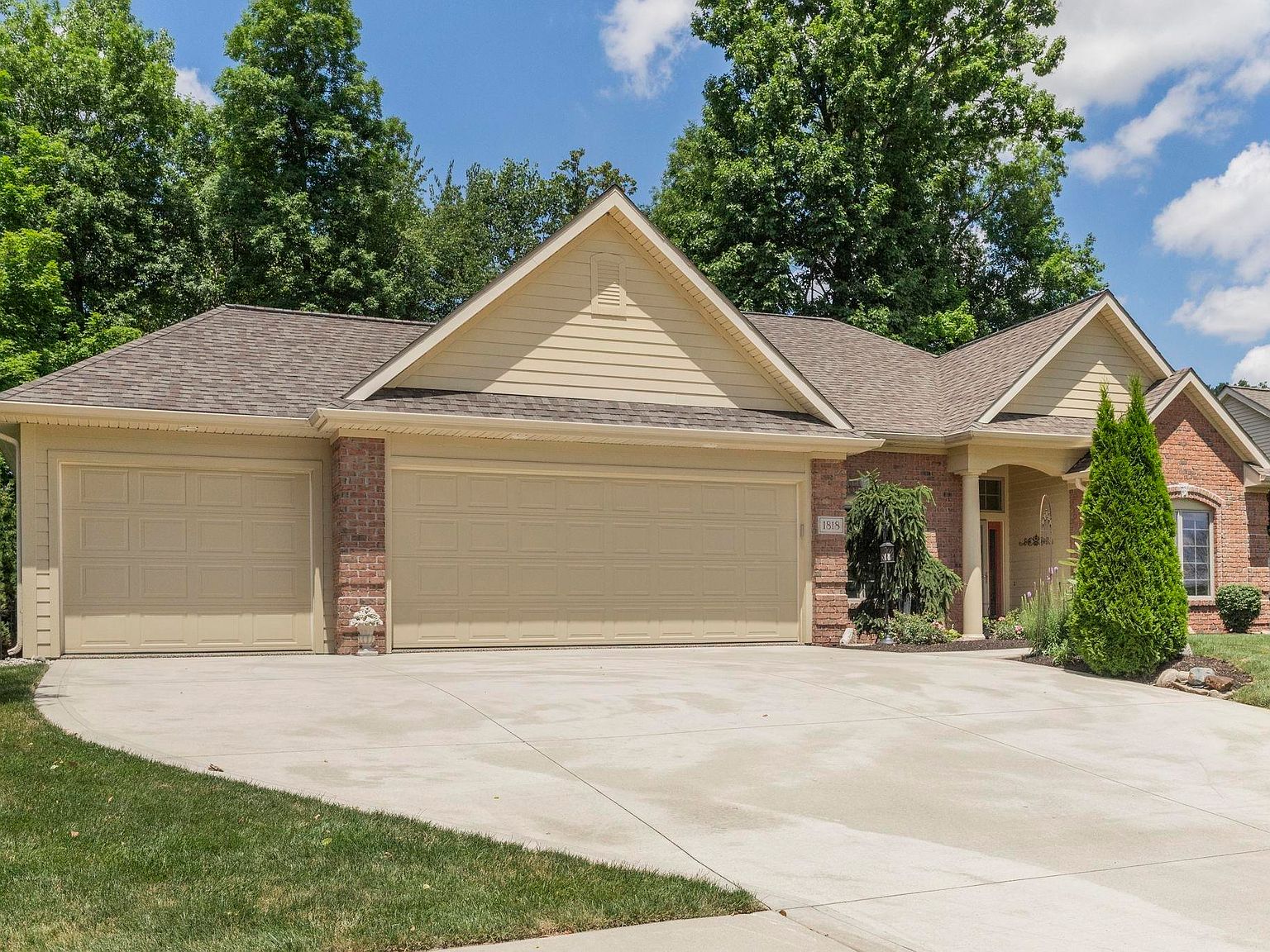 1818 Bent Tree Ct, Auburn, IN 46706 | Zillow