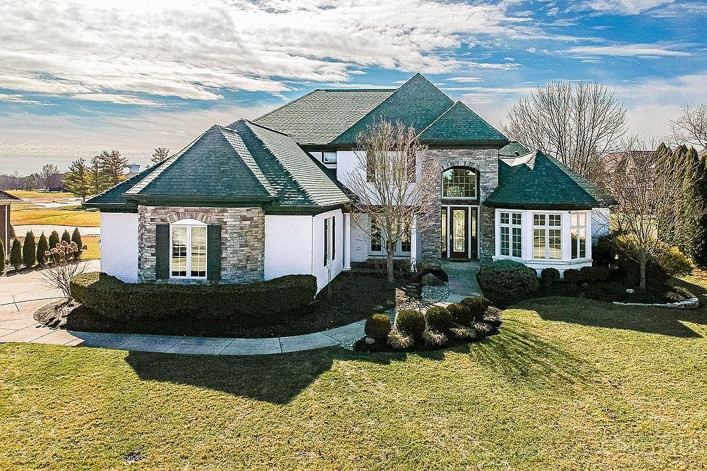 8087 Laurel Lake Ct