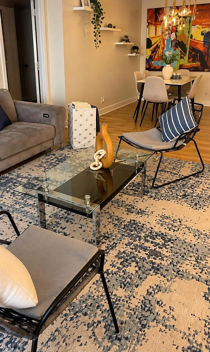 Parker Plaza Condo Estate — Photo 4