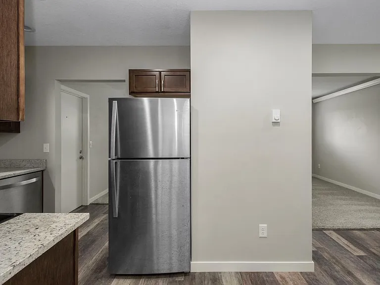 304 4th Ave NW #2 — Photo 12