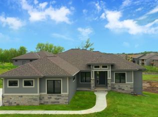 16059 Zac Ln, Bennington, NE 68007