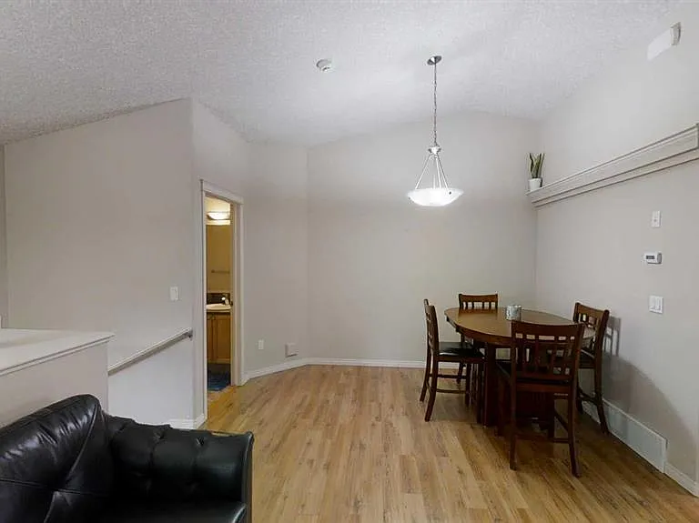 11225 69th Ave — Photo 3