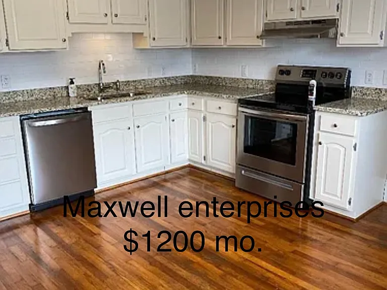 1764 16th St NE — Photo 6