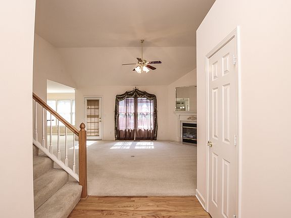 2nd image of 5000 Sunset Way