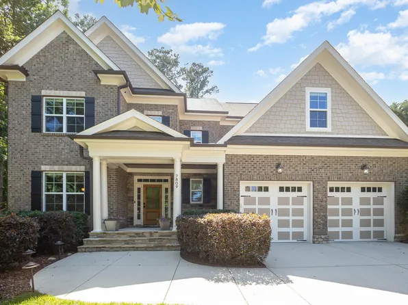 7809 Chestnut Branch Ct, Raleigh, NC 27612