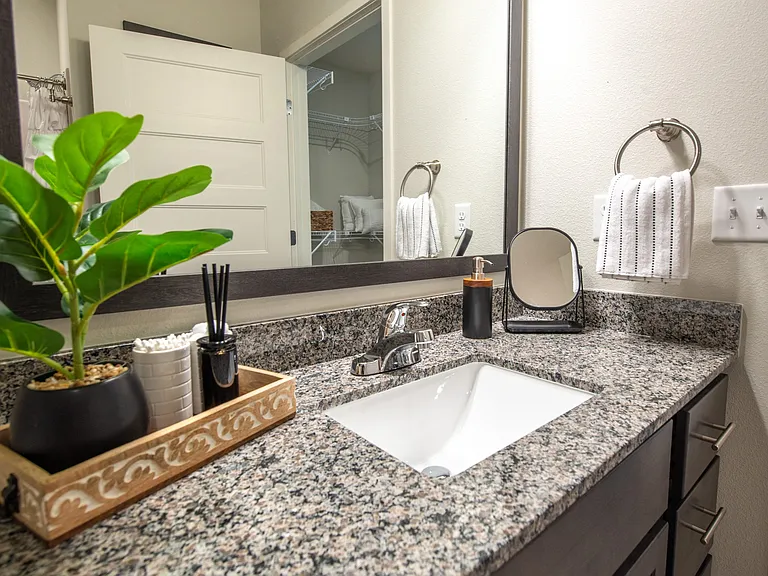 Rush Creek Apartments — Photo 21
