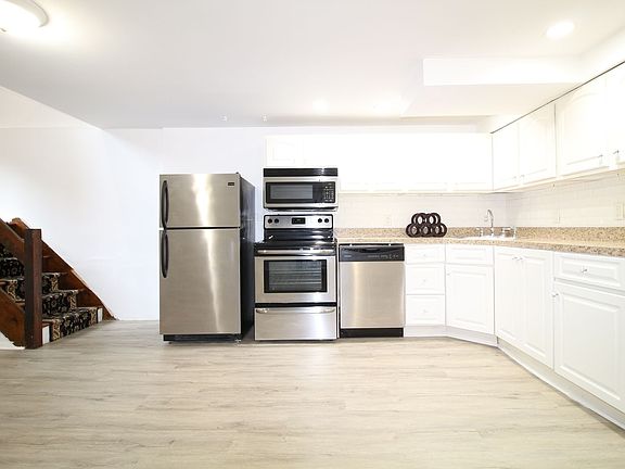 3rd image of 515 S 12th St Frnt 3