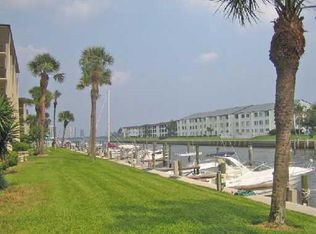 108 Paradise Harbour Blvd APT 112, North Palm Beach, FL 33408