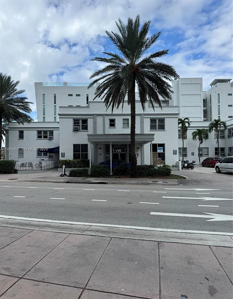 Amd Pl Of 2nd Ocean Front — Photo 4