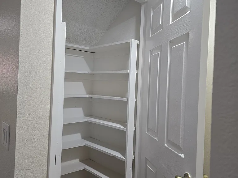 11643 Ash St — Photo 16