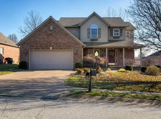 2200 Crosswalk Ln, Newburgh, IN 47630