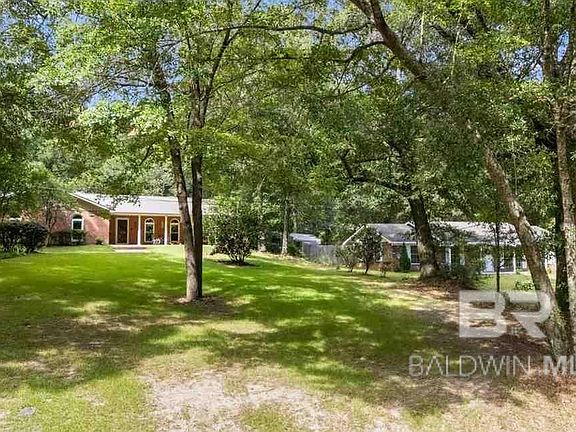 4th image of 915 Caroline Ave