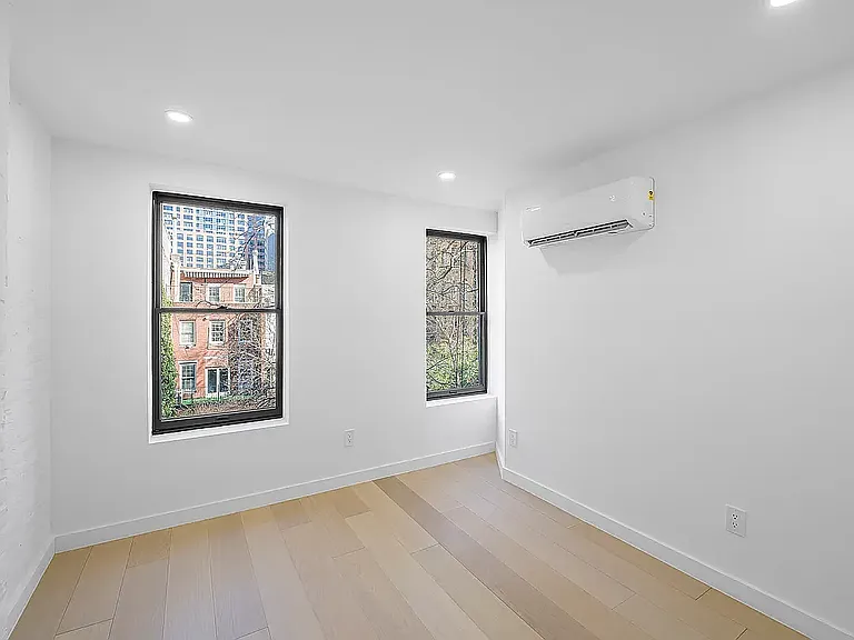 243 E 31st St #1A — Photo 5