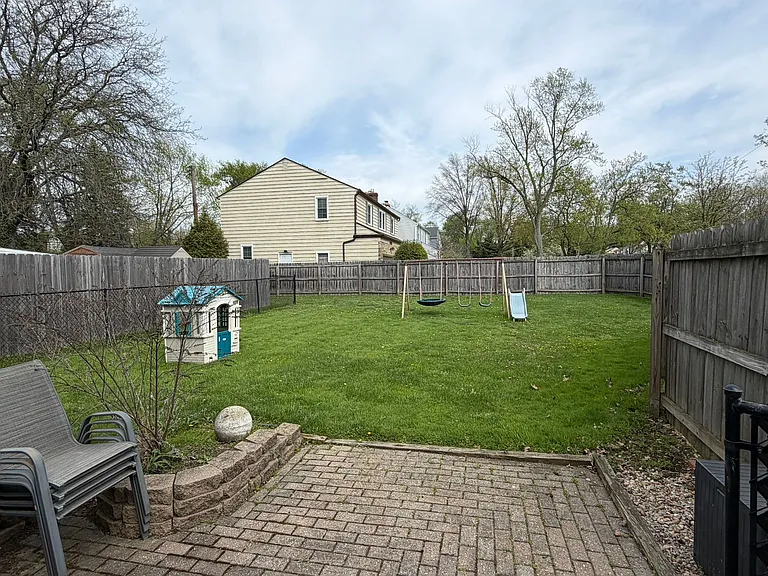 2019 Campus Rd — Photo 3