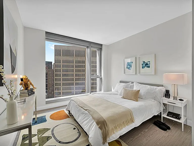 One65 Main — Photo 32