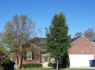 7206 Astin Ct, Louisville, KY 40219