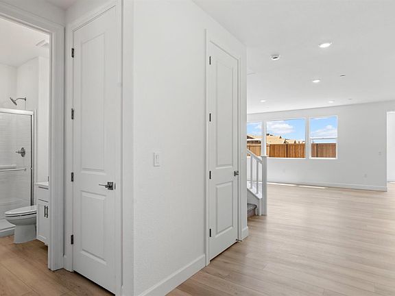 5th image of 2640 Hamilton Drive