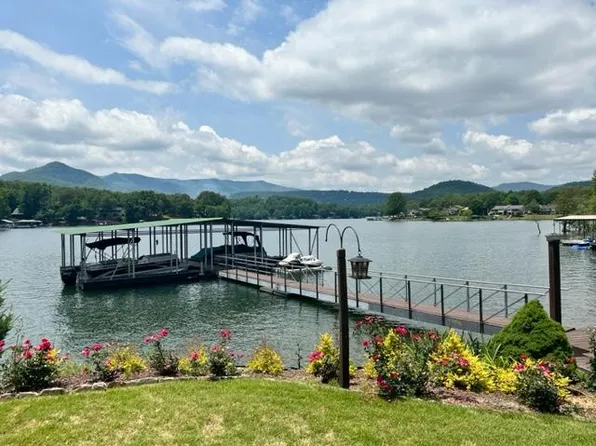 662 Waters Edge Cv, Hiawassee, GA 30546