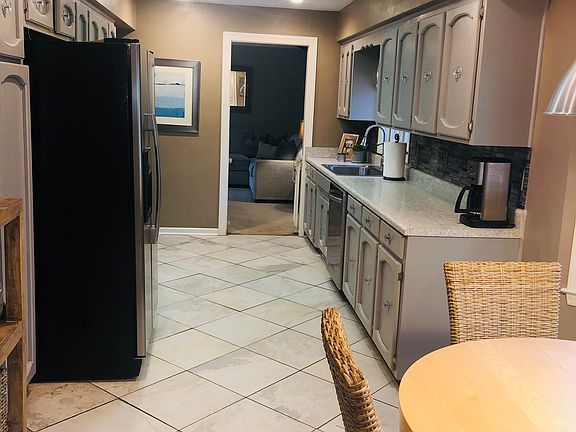 4th image of 36 Woodwind Dr