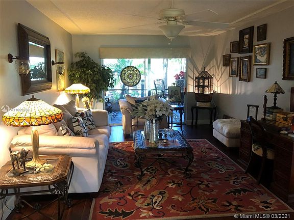 4th image of 11281 NW 40th St