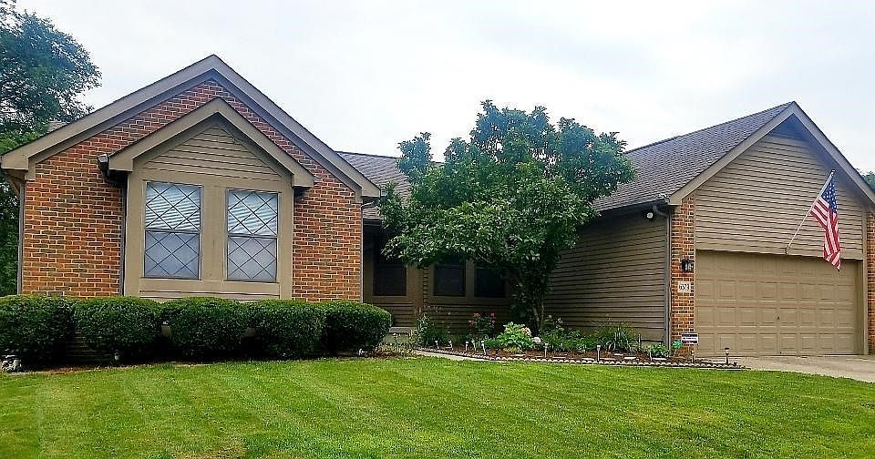 1 Claypool Front Of House